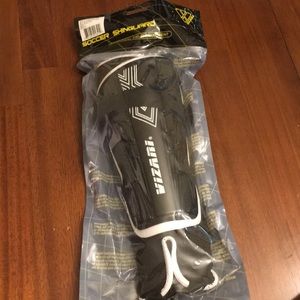 Soccer shin guards size L men’s